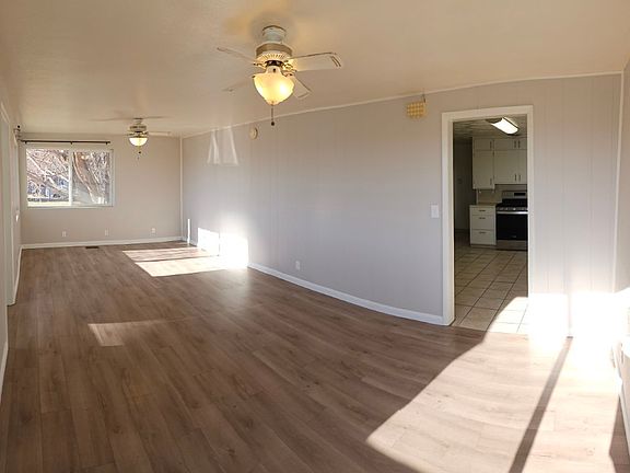 4th image of 445 Stegelmeier Ln
