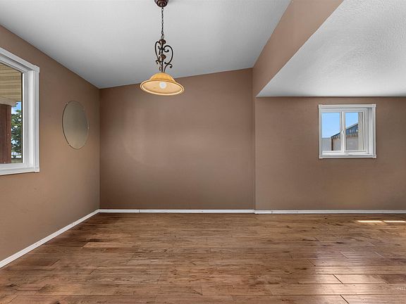 5th image of 17441 Upper Pleasant Ridge Rd
