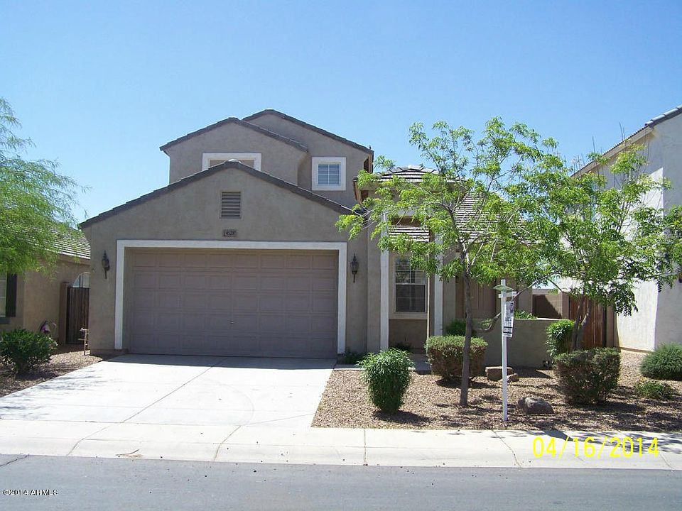 1st image of 45207 W Sage Brush Dr