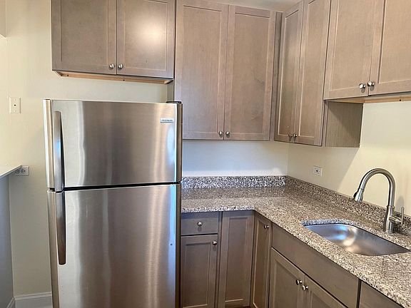 4th image of 2534 W Thorndale Ave #3