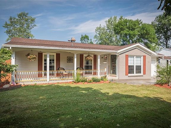 5th image of 70 Brookwood Dr