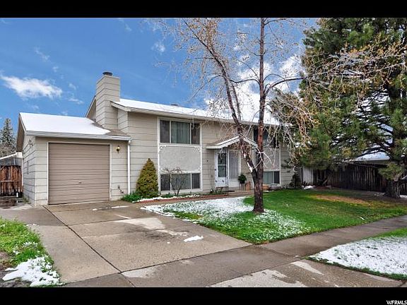 2nd image of 5220 S Hamlet Cir