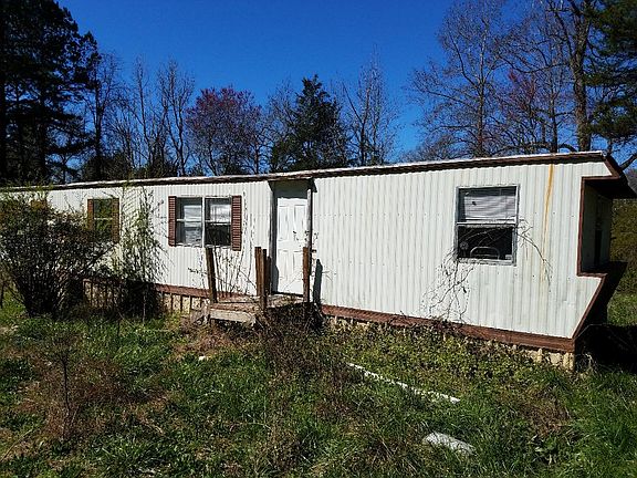 3rd image of 15 Cedar Dr
