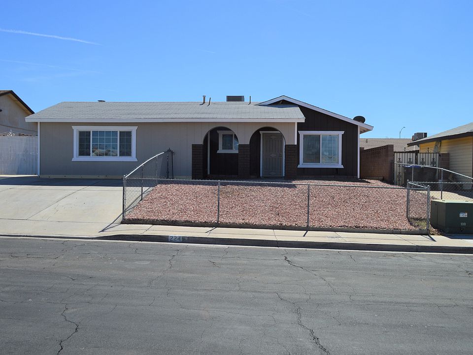 Georgeous Updated Ranch Home