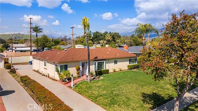1st image of 3356 Broadmoor Blvd