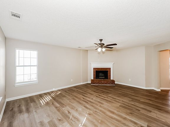 4th image of 15 City View Dr