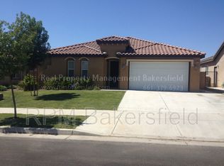 10206 Riata Ln, Bakersfield, CA 93306