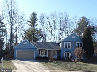 815 Anne St SW, Leesburg, VA 20175