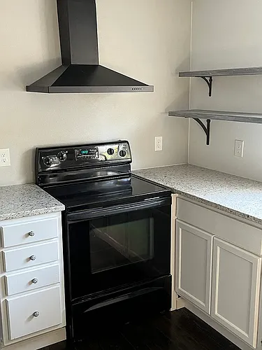 404 Cherry St Photo 1