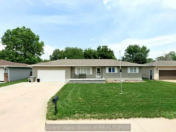 2916 W 10th St, Grand Island, NE 68803