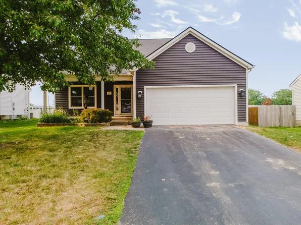 63 Gala Ave, Pataskala, OH 43062