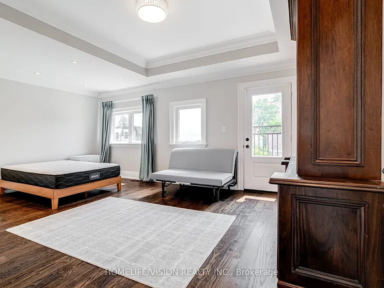 28 Moore Park Ave — Photo 40