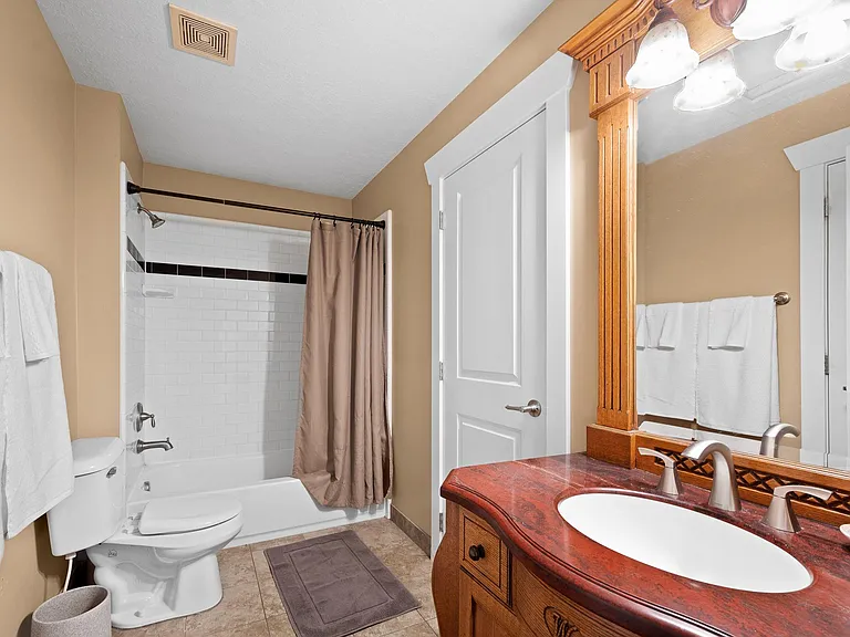 432 E Milton Ave — Photo 9
