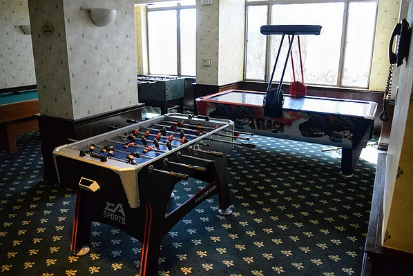 Rented by Takashi Yoneta, LREB | media 41