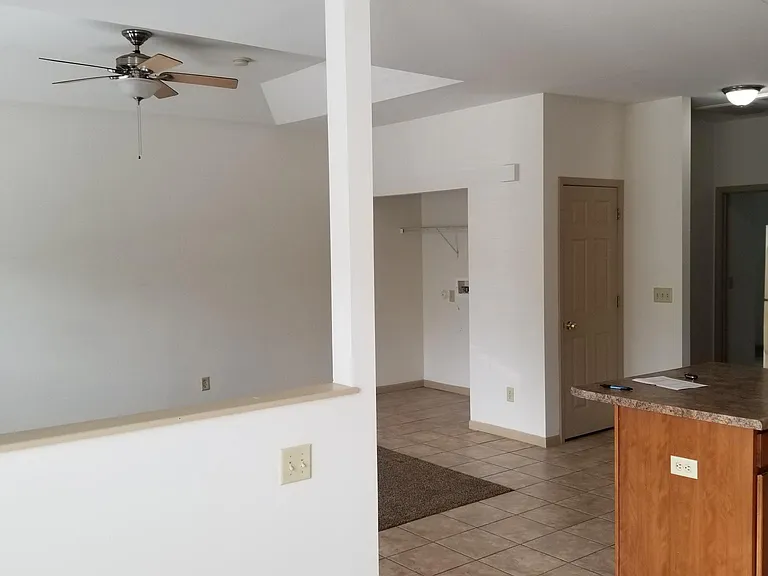 996 Osage Villa Ct #102 — Photo 3