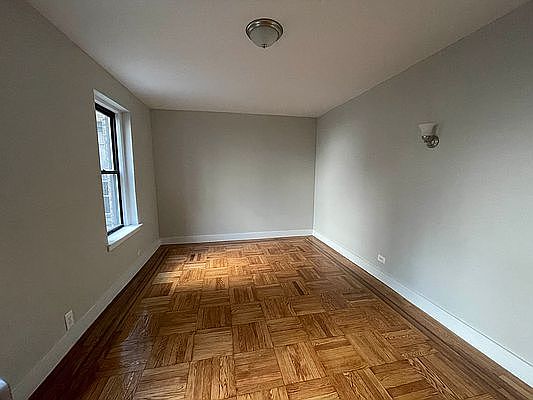 4th image of 675 Academy St #2R