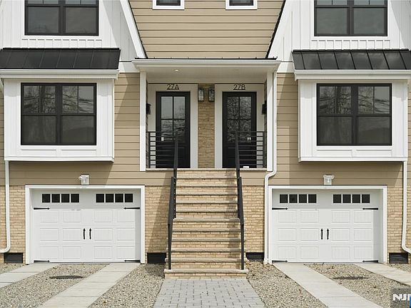 4th image of 27 Willow St
