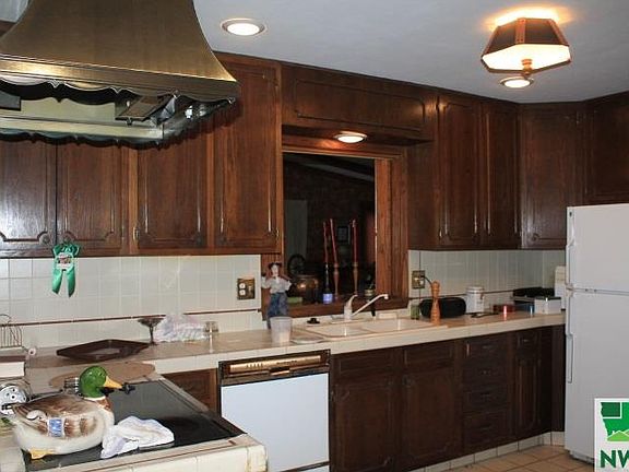 2nd image of 316 S 10th St