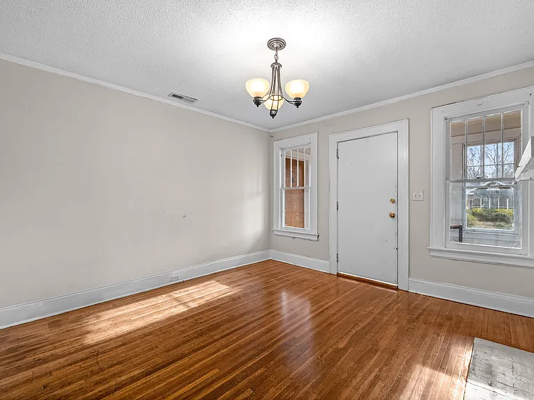 444 Walnut Ave — Photo 5