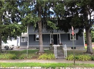 1 Holton St #SF, Winchester, MA 01890