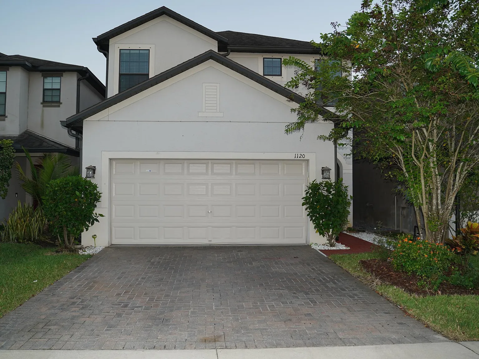 1120 Ballard Green Pl — Photo 3
