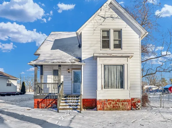 211 N Poplar St, Loda, IL 60948