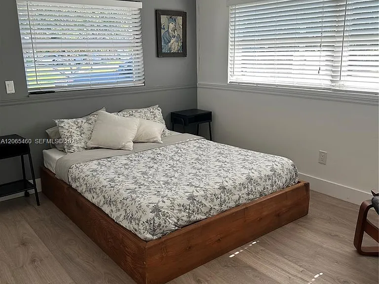 1251 SW 11th Ter — Photo 31