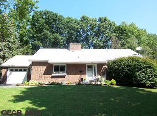 1121 Dorum Ave, State College, PA 16801