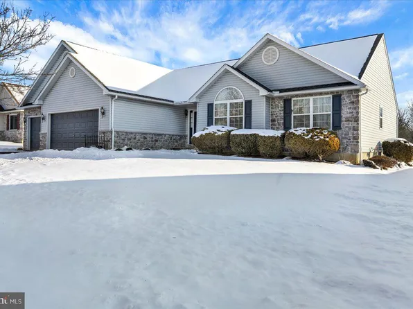 28 Sagebrook Dr, Reading, PA 19606