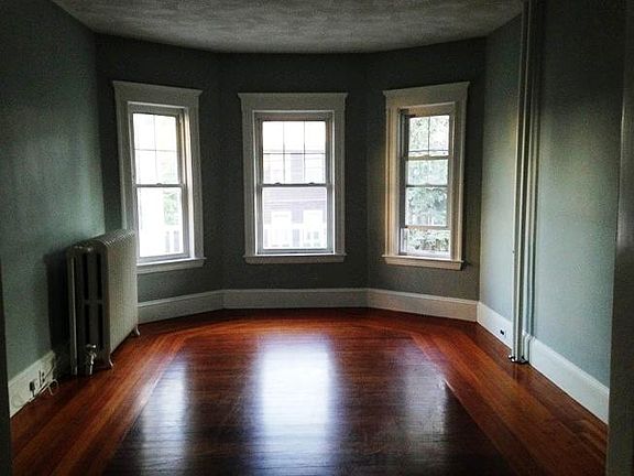 living room without furniture