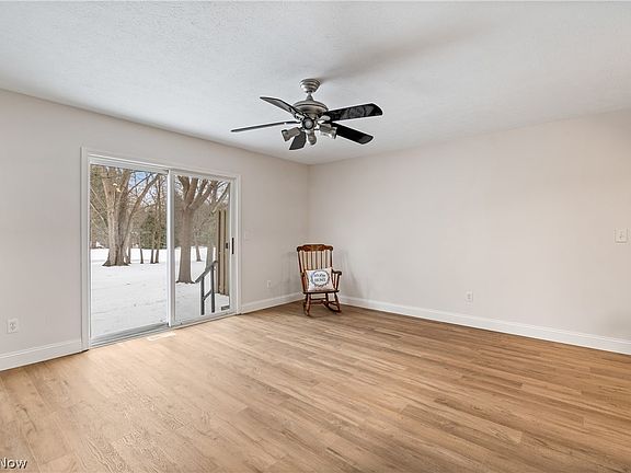 4th image of 1273 Meadow Run