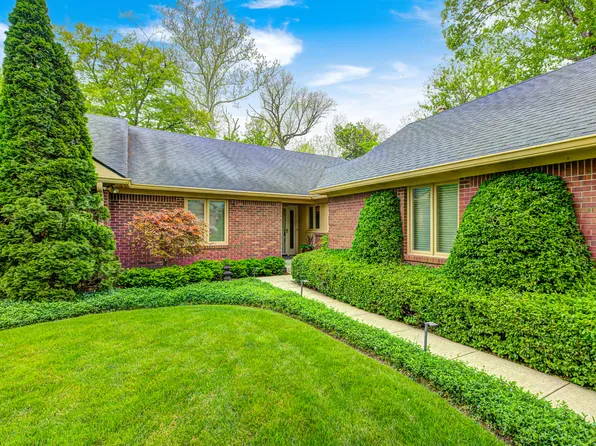 9324 W Point Pl, Indianapolis, IN 46268