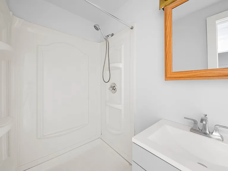 64 W Winter St #4 — Photo 17