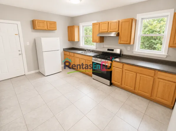 266-268 S 6th St #2A, Newark, NJ 07103