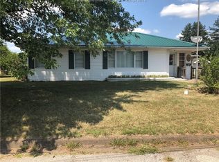 928 Mossman Cir, Point Pleasant, WV 25550