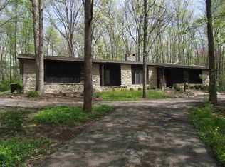 2111 Springmill Rd, Fort Wayne, IN 46845