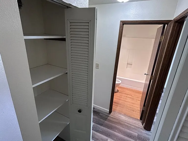 795 Elm Ave — Photo 8