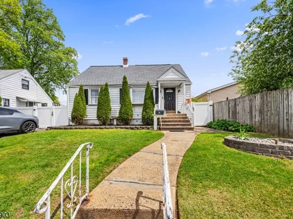 10 Hillcrest Ter, Linden City, NJ 07036