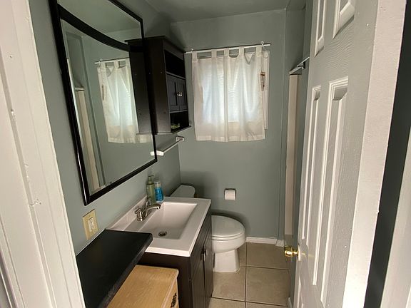 Full Bathroom Angle #1
