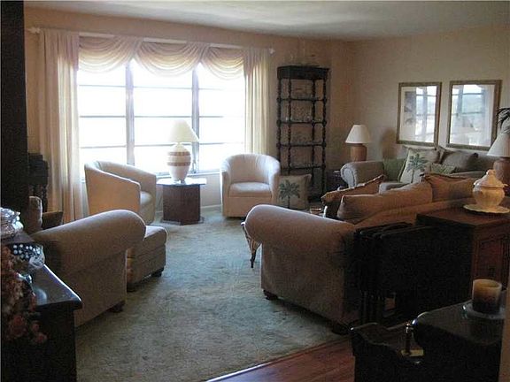 4th image of 1881 Middle River Dr APT 602