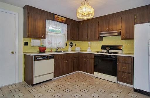 3rd image of 66 Duggan St