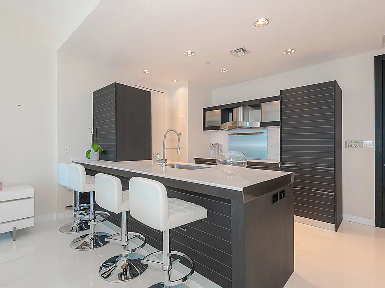 200 Biscayne Boulevard Way #5109 — Photo 10