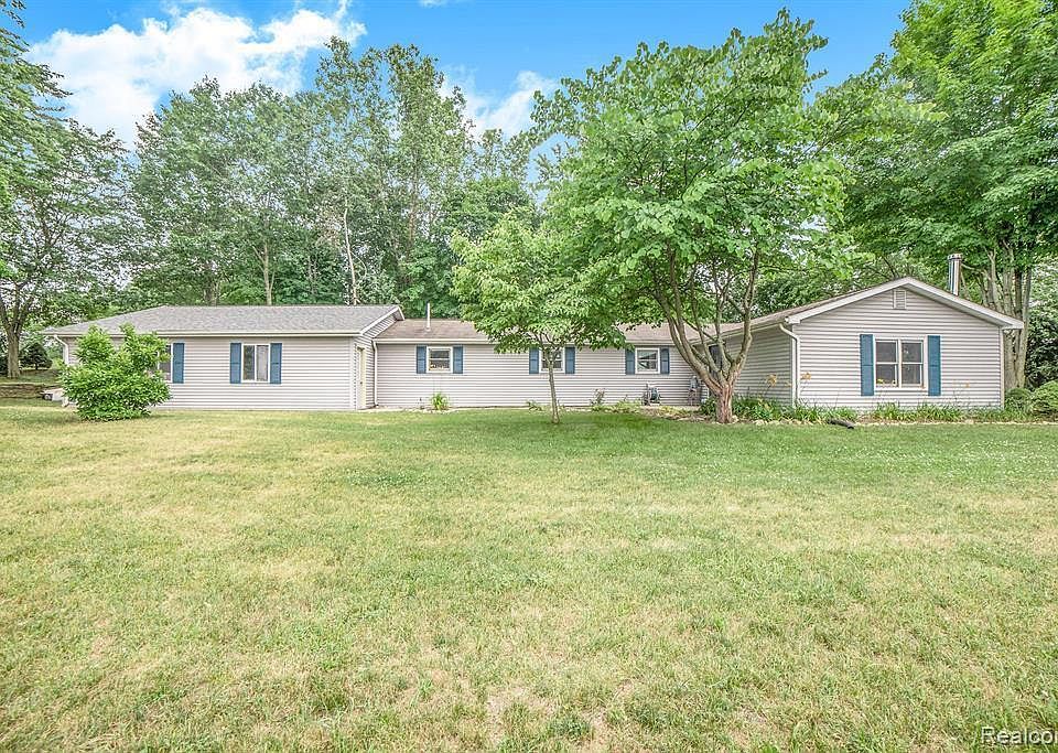 1st image of 355 Windridge Ln