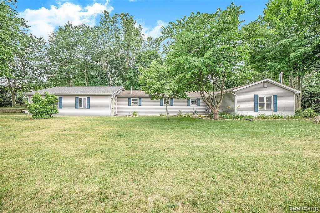 355 Windridge Ln photo 1