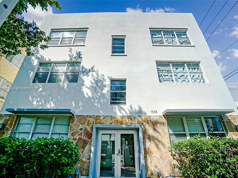 1358 Pennsylvania Ave #107 — Photo 11