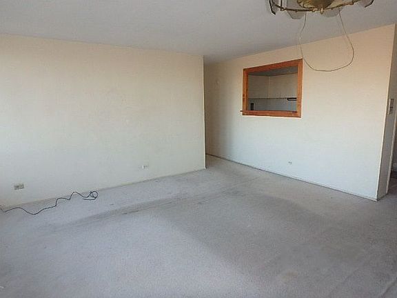 4th image of 1451 E 55th St APT 619N
