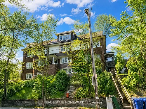 435 Parkside Dr #4 Photo 1