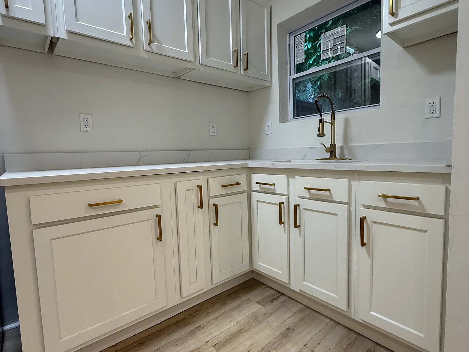 230 Wick St — Photo 3