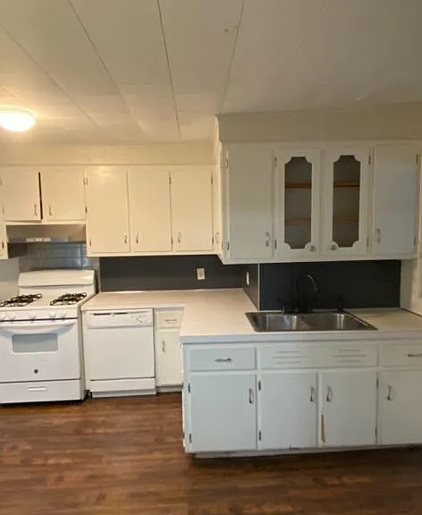 353 Madison St #1F — Photo 12