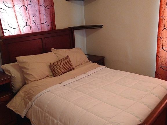 4th image of 25 Bayard St APT 2